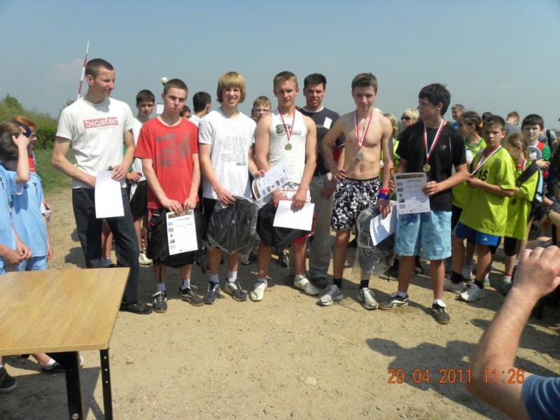 Otwarte biegi przełajowe nad Zalewem Mietkowskim 2011 dekoracja