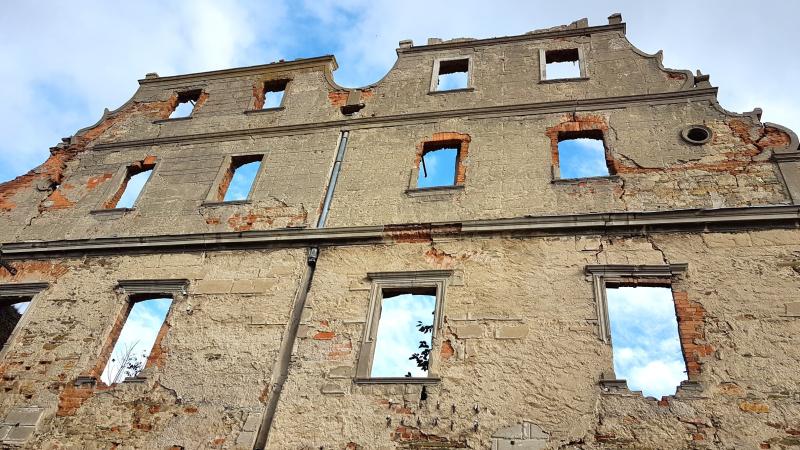 Pałac w Borzygniewie - ruina w 2019