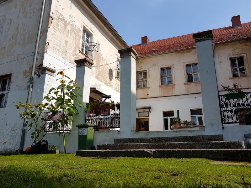 Pałac w Milinie - ściana zachodnia 2019