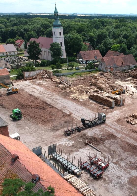 Spółdzielnia i pałac w Milinie